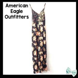 ♥️ AEO:Size: M(Short)/ Floral Jumpsuit